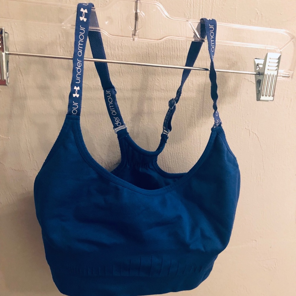 UNDERARMOUR Crossfit or Yoga Sports Bra